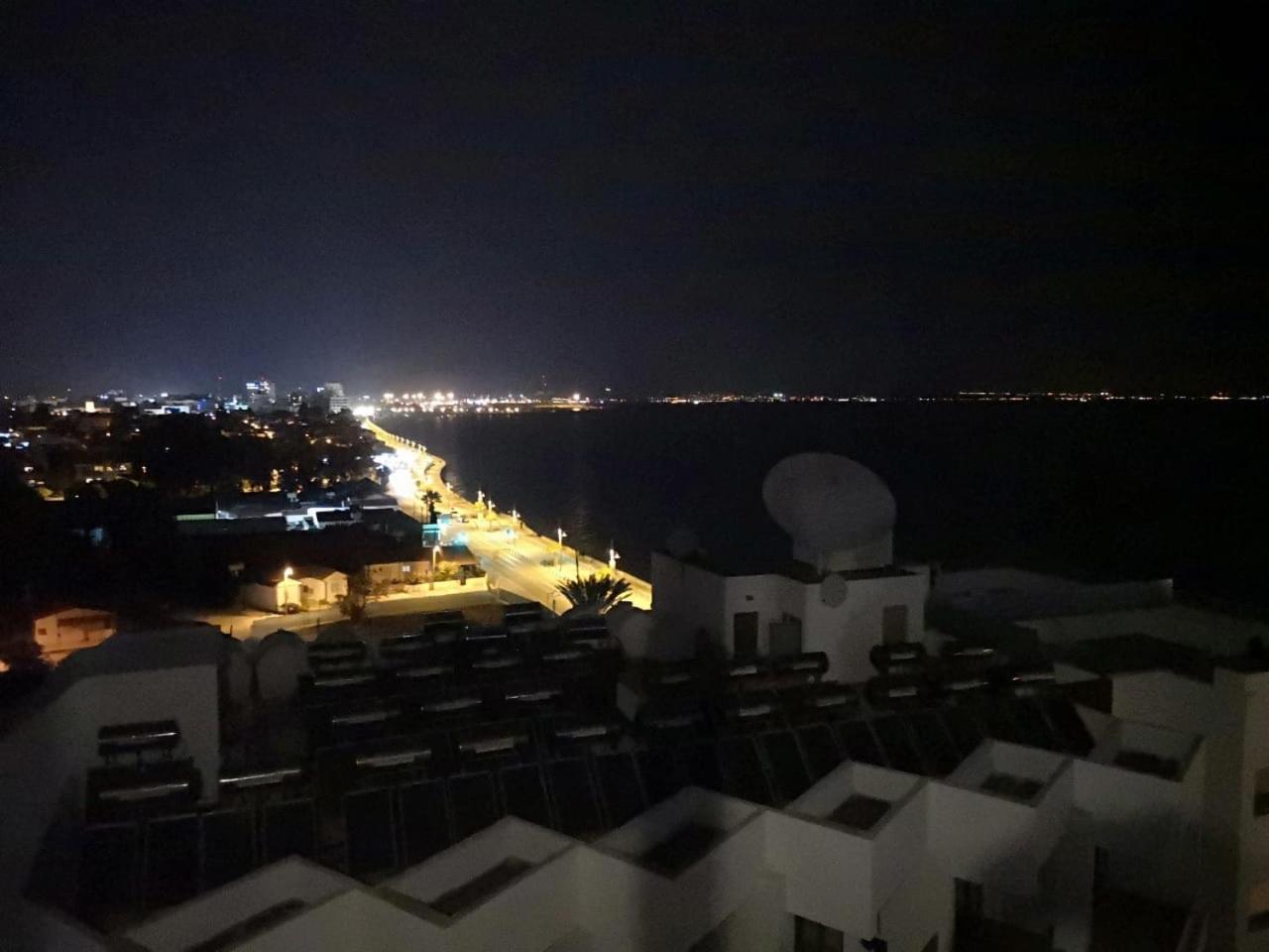 Sea View Holiday Apartment Larnaca Exterior photo